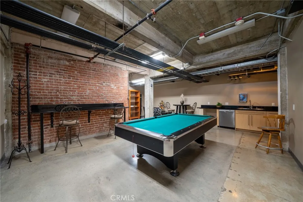 835 Locust Avenue #211 Long Beach, CA 90813