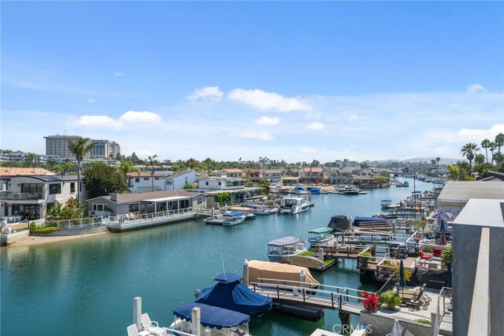 4014 Channel Place Newport Beach, CA 92663