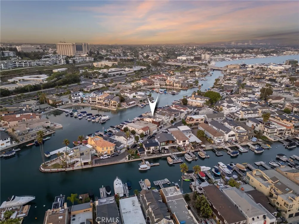 4014 Channel Place Newport Beach, CA 92663