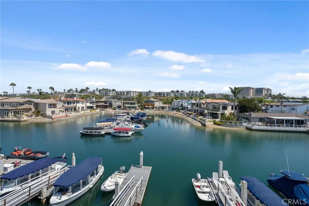 4014 Channel Place Newport Beach, CA 92663