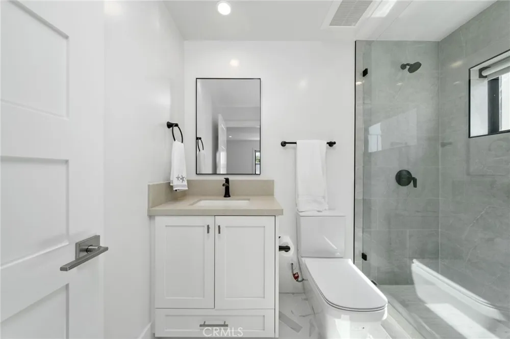 4014 Channel Place Newport Beach, CA 92663