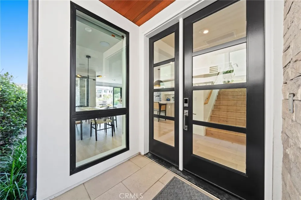 4014 Channel Place Newport Beach, CA 92663