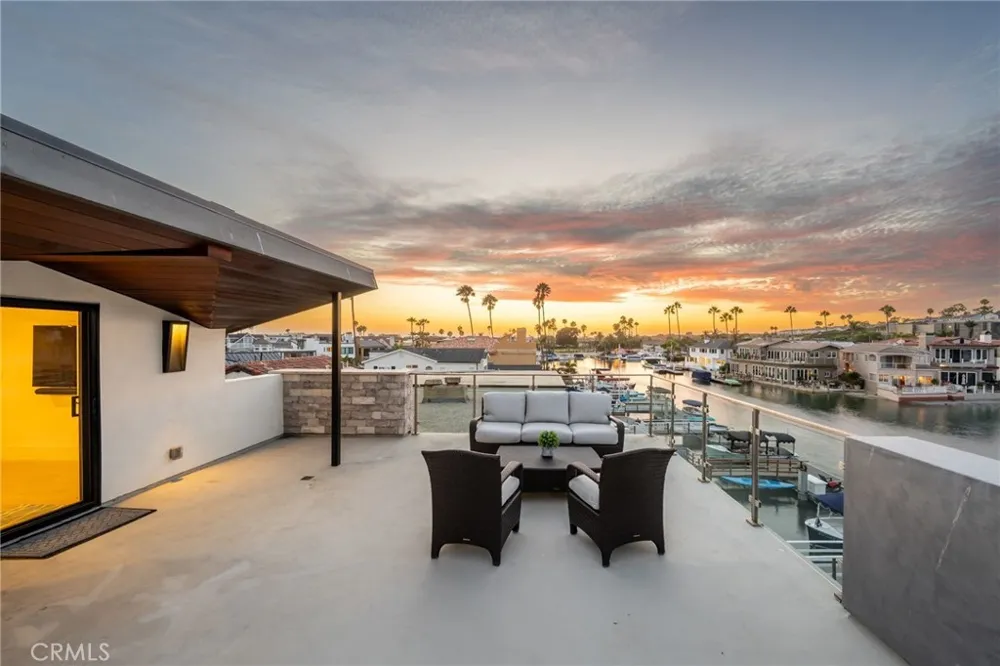 4014 Channel Place Newport Beach, CA 92663