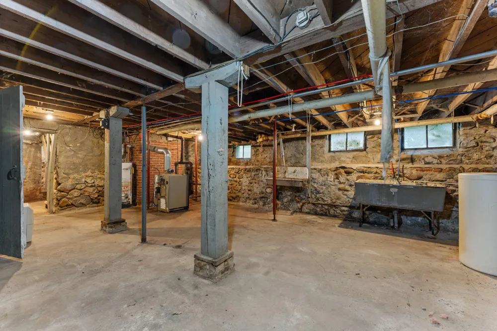 115 W Main Street Manchester, MI 48158