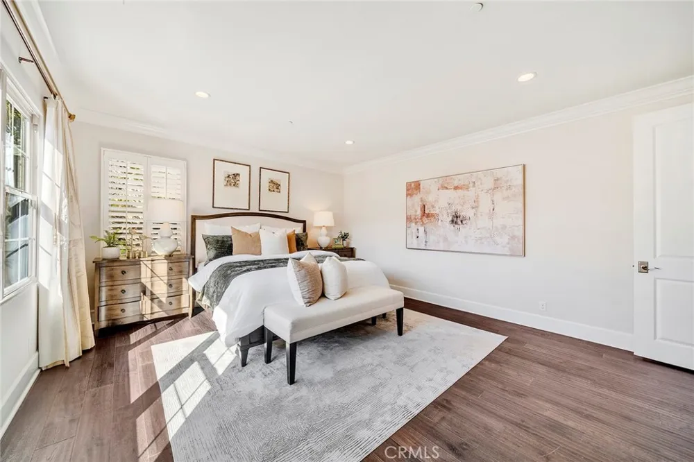 57 Cortland Irvine, CA 92620
