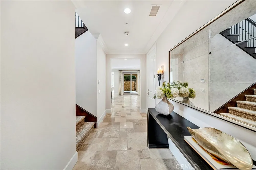 57 Cortland Irvine, CA 92620