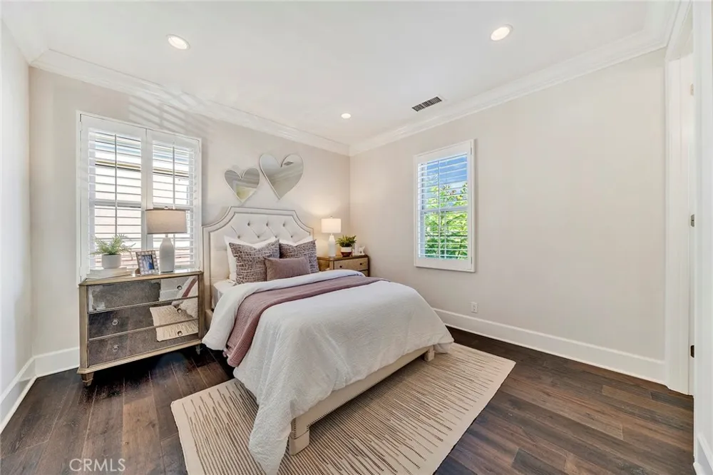 57 Cortland Irvine, CA 92620