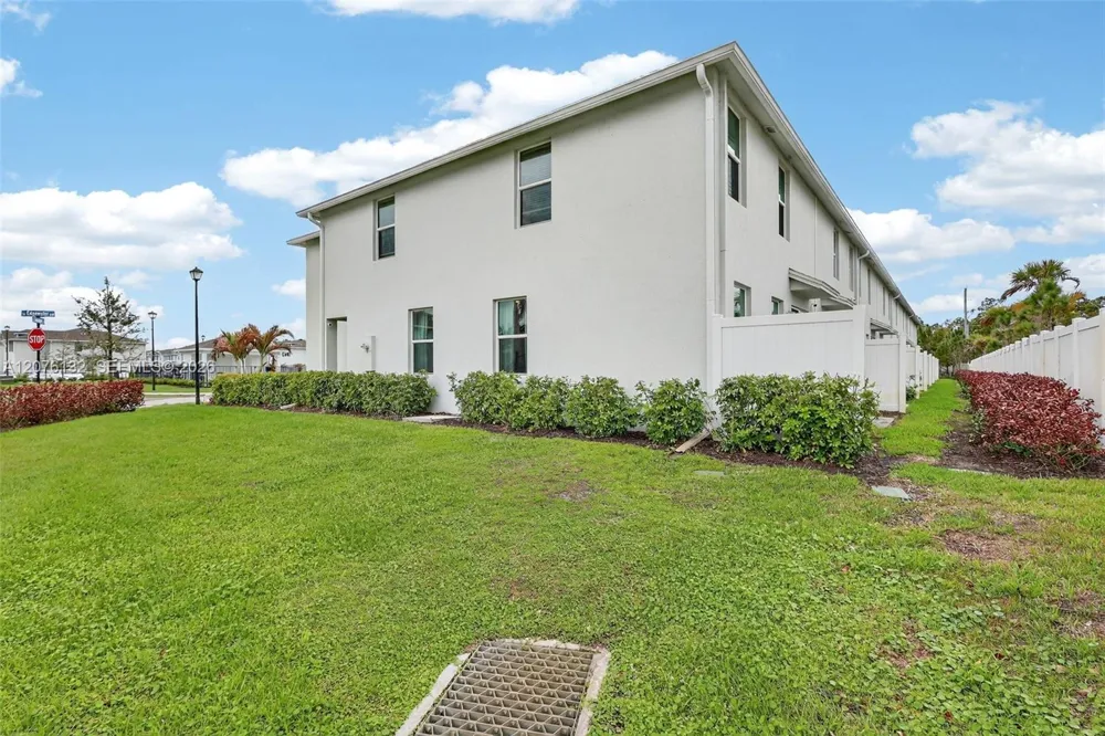 5610 SE Edgewater Cir Stuart, FL 34997