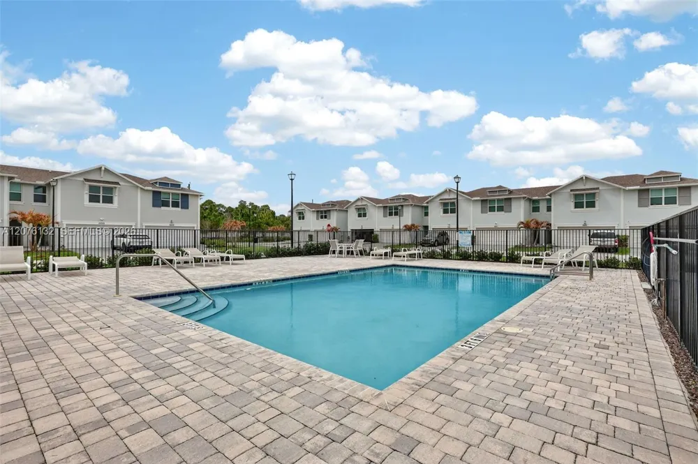 5610 SE Edgewater Cir Stuart, FL 34997