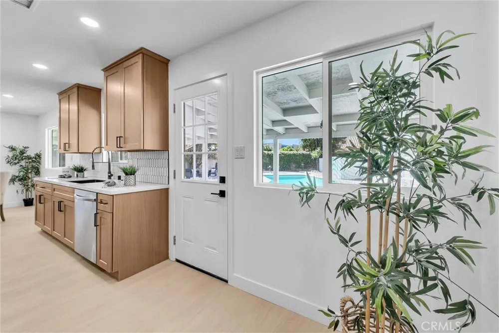 2849 W Polk Avenue Anaheim, CA 92801