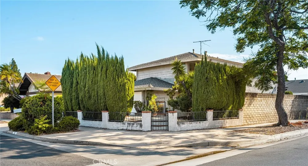 291 Paseo Picaro Anaheim, CA 92807