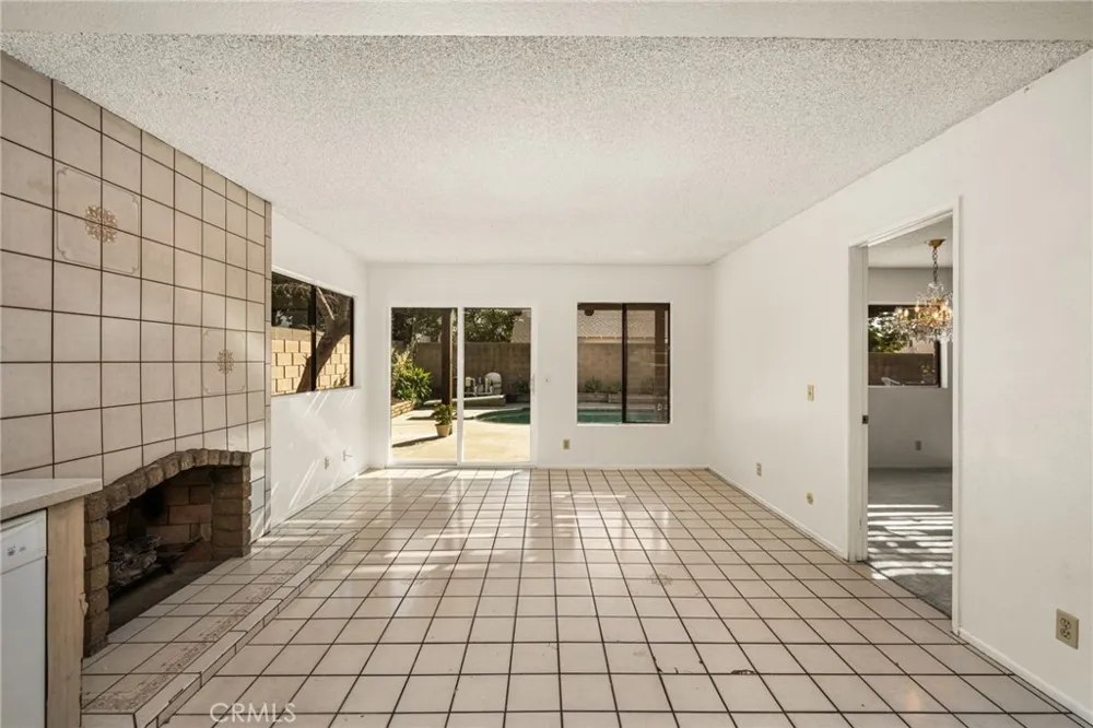 291 Paseo Picaro Anaheim, CA 92807