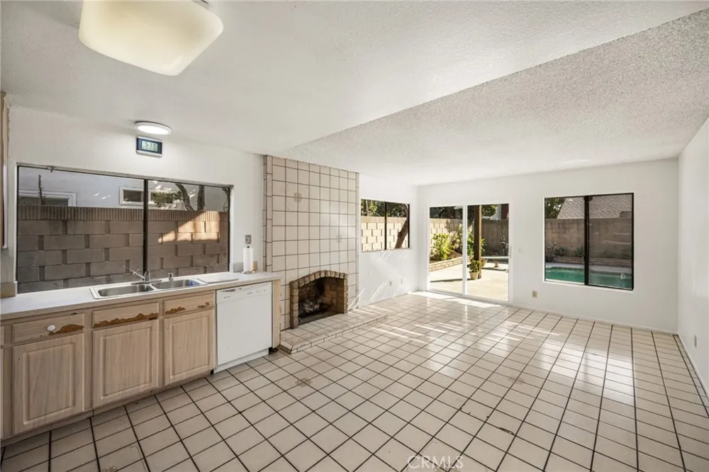 291 Paseo Picaro Anaheim, CA 92807