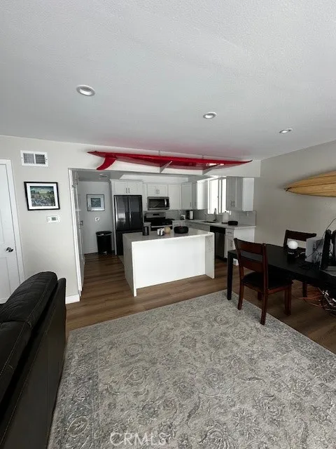 4704 Seashore Drive Newport Beach, CA 92663