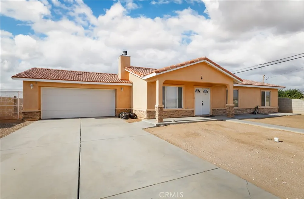 8012 Catalpa California City, CA 93505