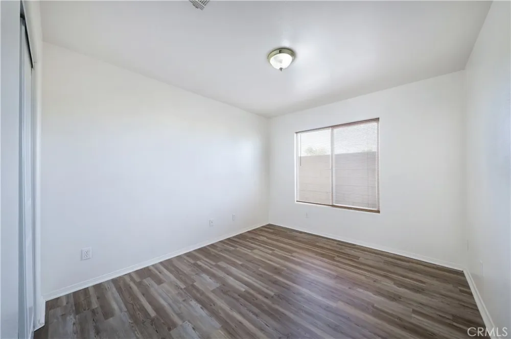 8012 Catalpa California City, CA 93505