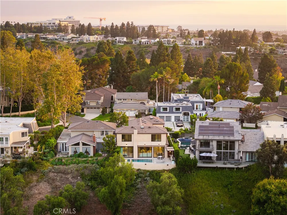 2 Rue Biarritz Newport Beach, CA 92660