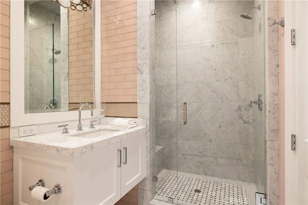 2 Rue Biarritz Newport Beach, CA 92660