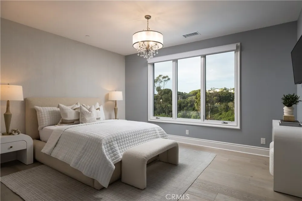 2 Rue Biarritz Newport Beach, CA 92660