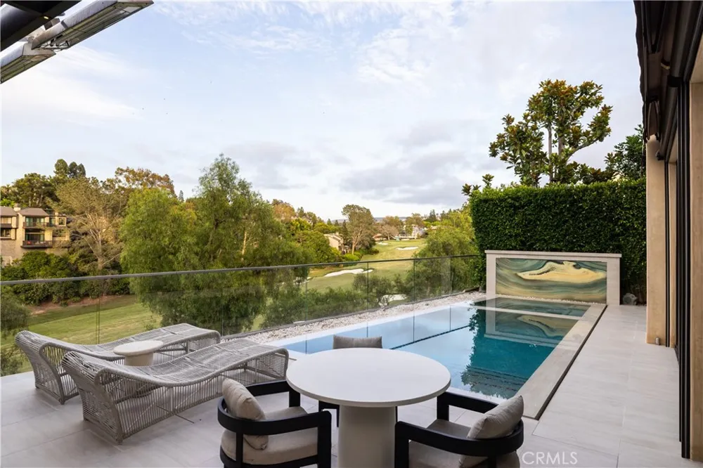 2 Rue Biarritz Newport Beach, CA 92660