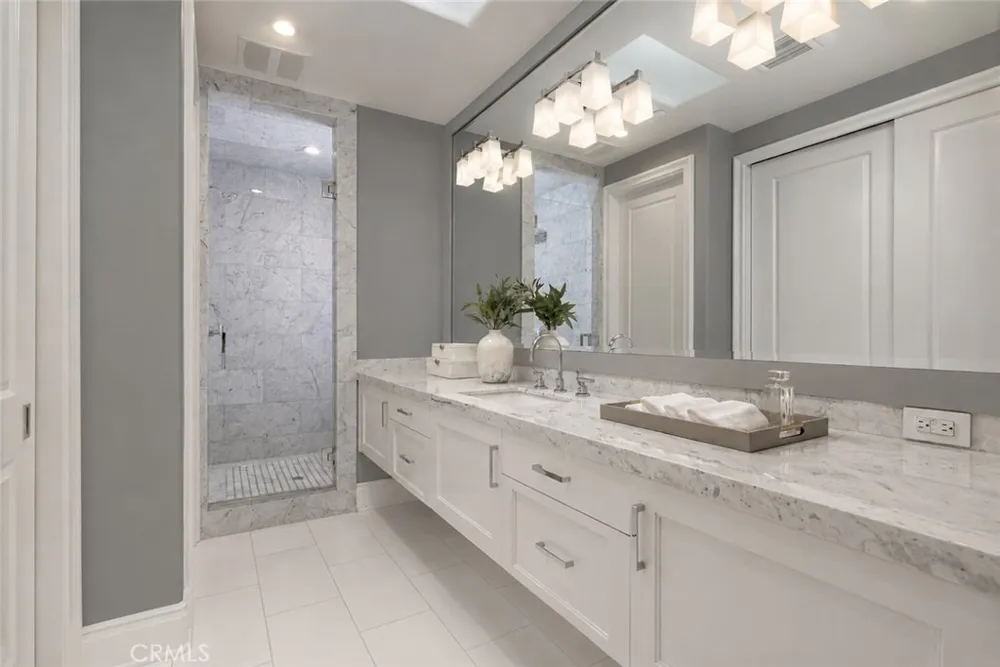 2 Rue Biarritz Newport Beach, CA 92660