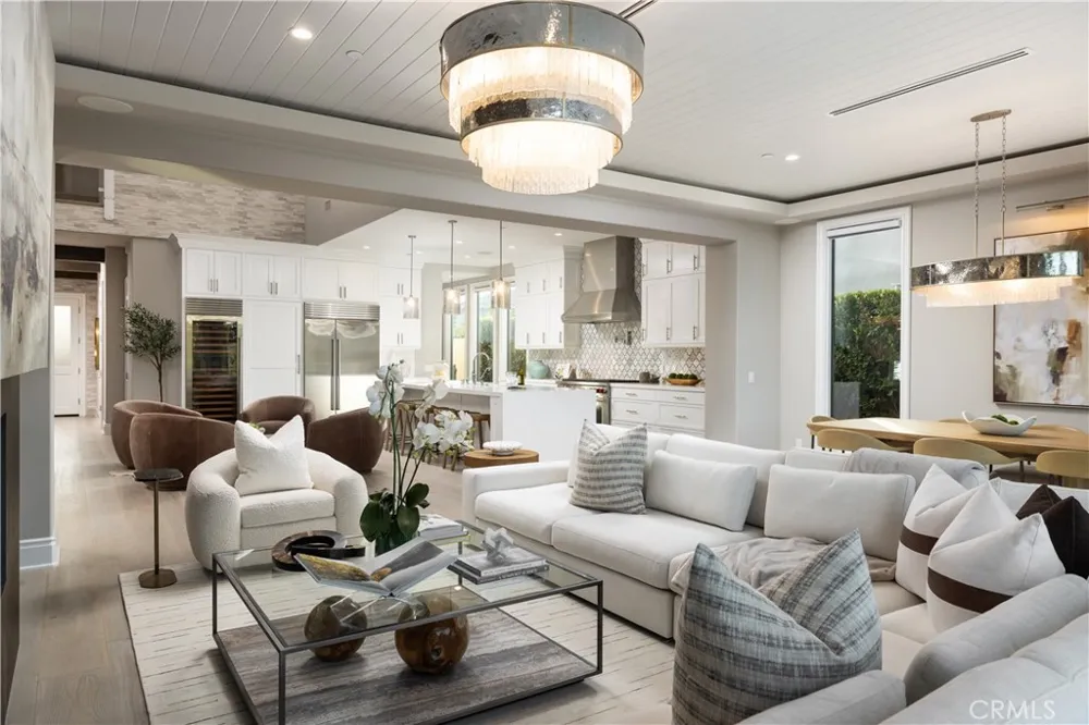 2 Rue Biarritz Newport Beach, CA 92660