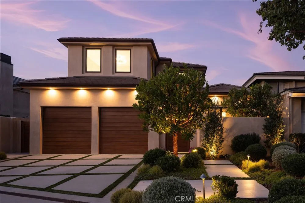 2 Rue Biarritz Newport Beach, CA 92660