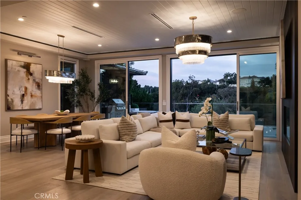 2 Rue Biarritz Newport Beach, CA 92660