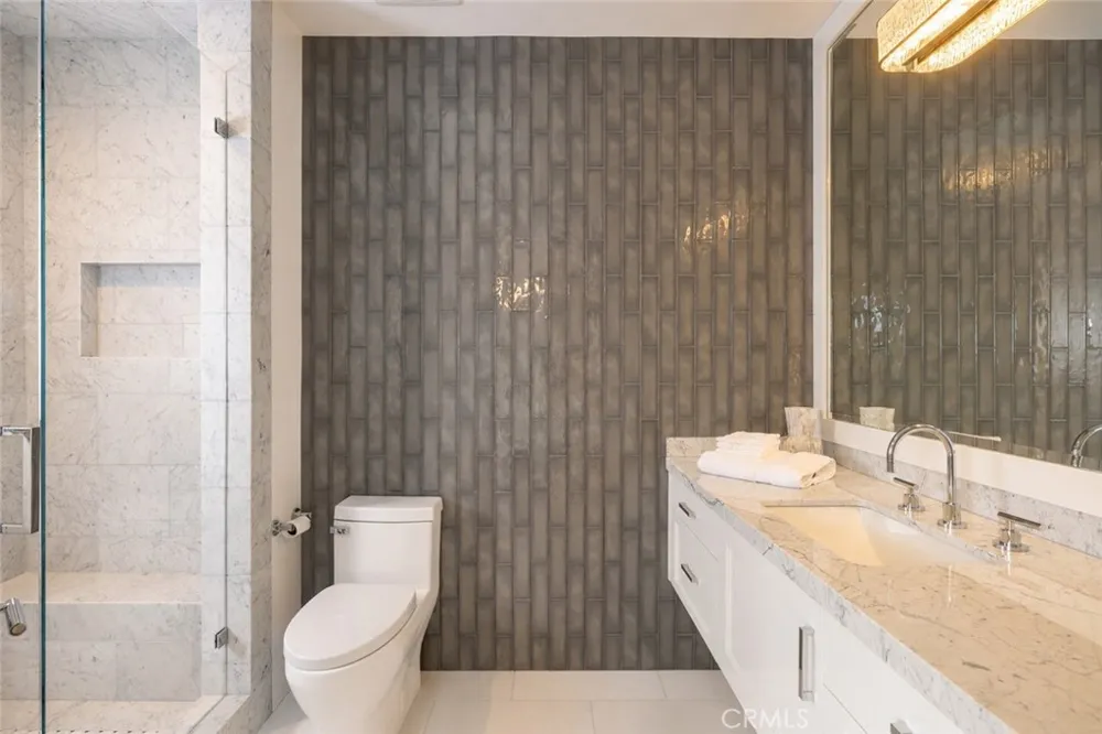 2 Rue Biarritz Newport Beach, CA 92660
