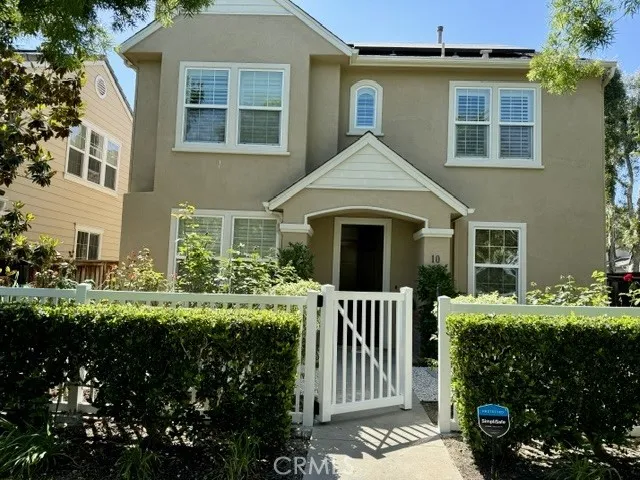 10 PINE HILL LANE Ladera Ranch, CA 92694