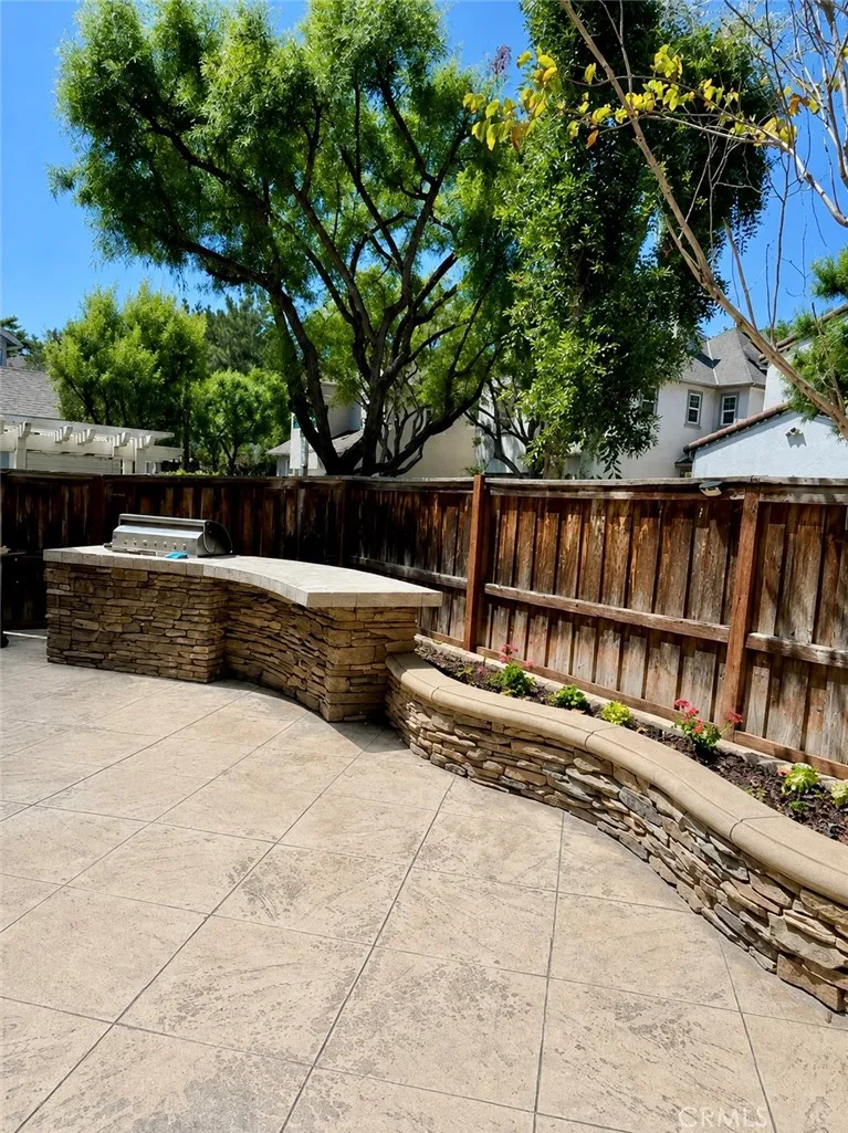 10 PINE HILL LANE Ladera Ranch, CA 92694