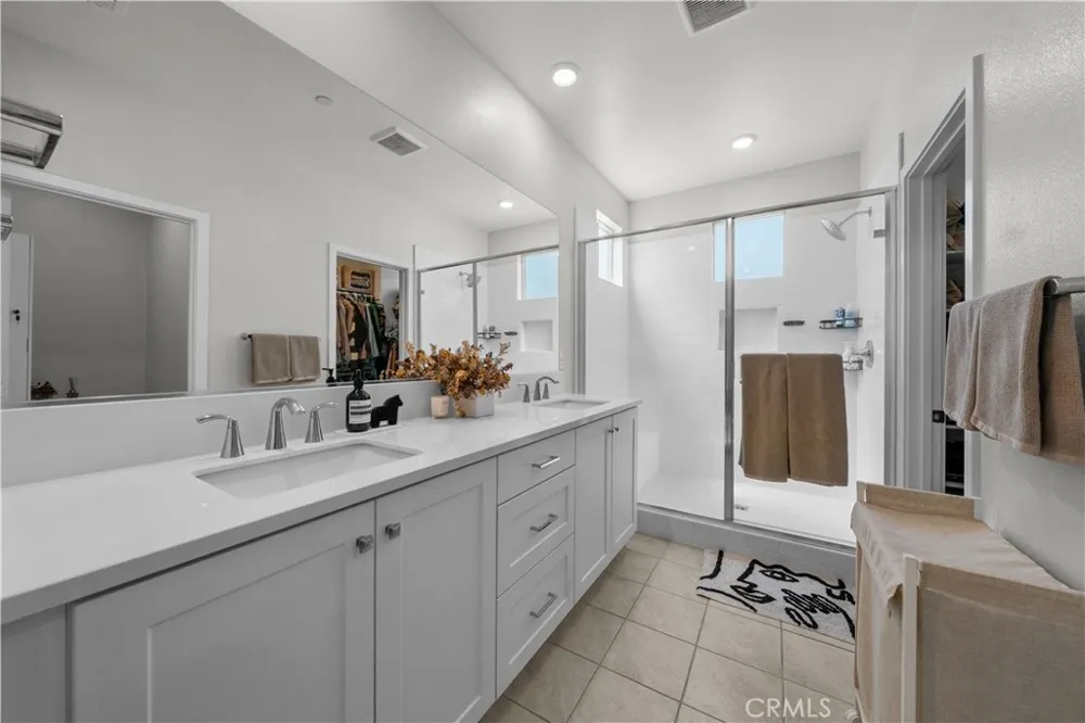 978 Poppy Court Montebello, CA 90640