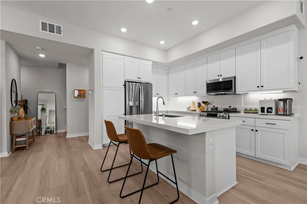 978 Poppy Court Montebello, CA 90640