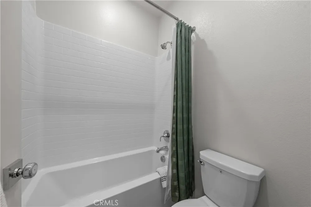 978 Poppy Court Montebello, CA 90640