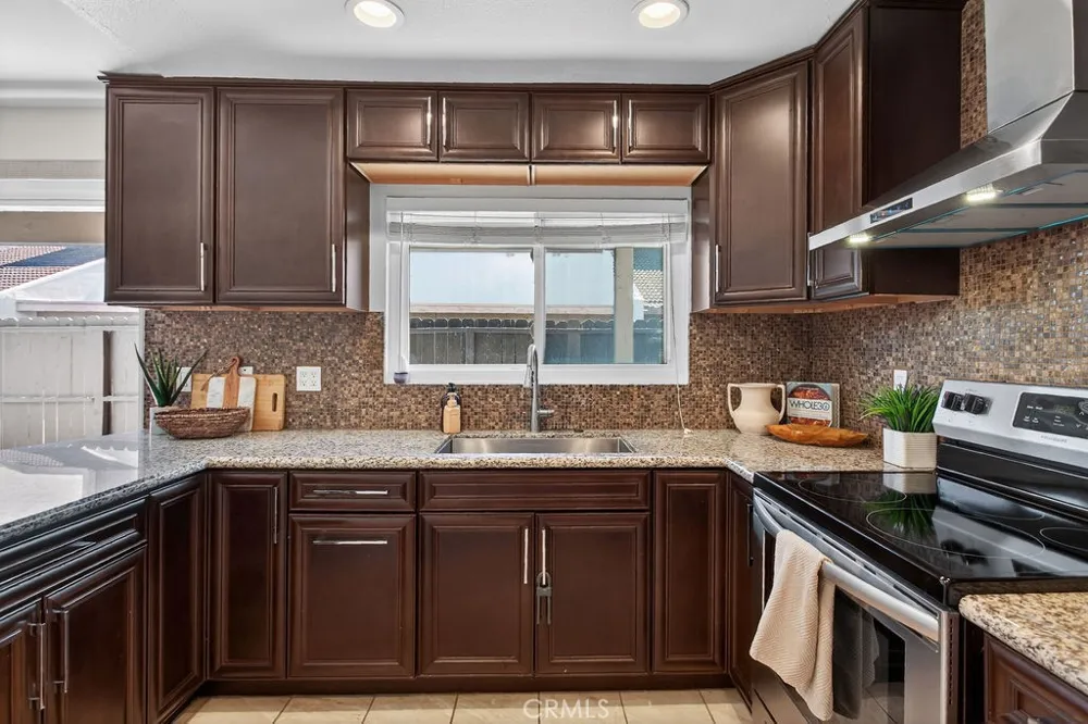 1000 S Citron #9 Anaheim, CA 92805