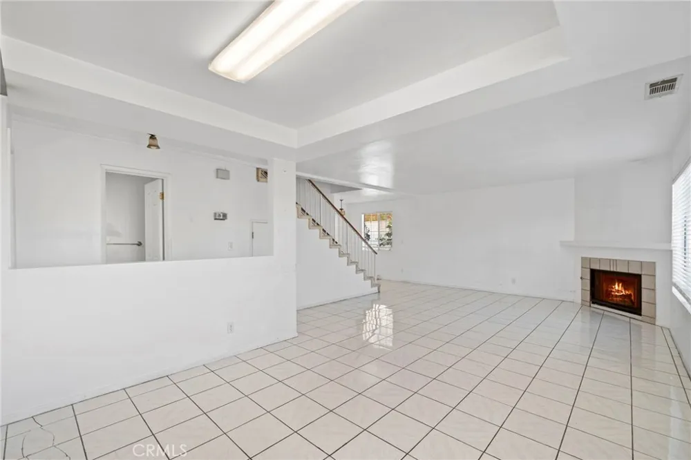 540 E 219th Carson, CA 90745