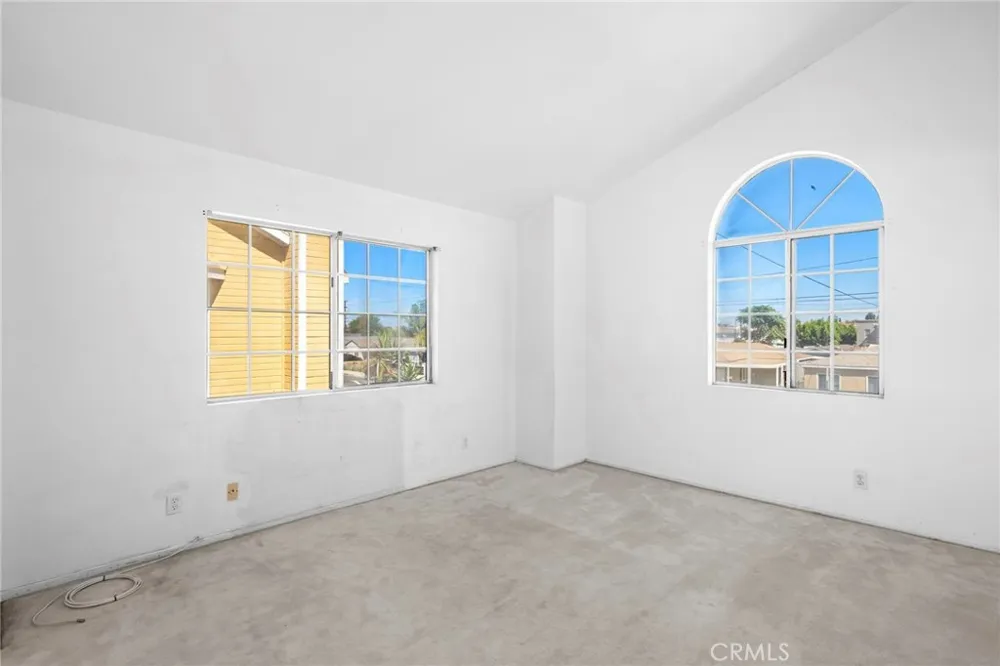 540 E 219th Carson, CA 90745