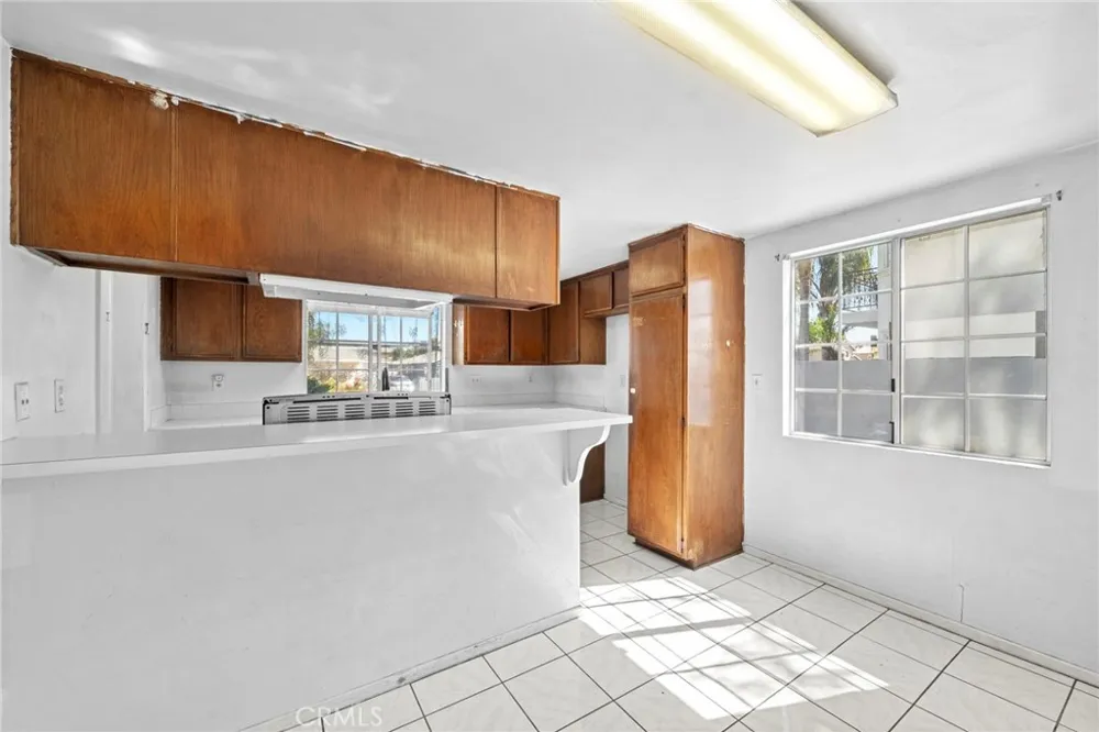 540 E 219th Carson, CA 90745