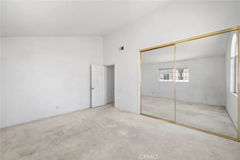 540 E 219th Carson, CA 90745