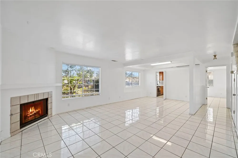 540 E 219th Carson, CA 90745