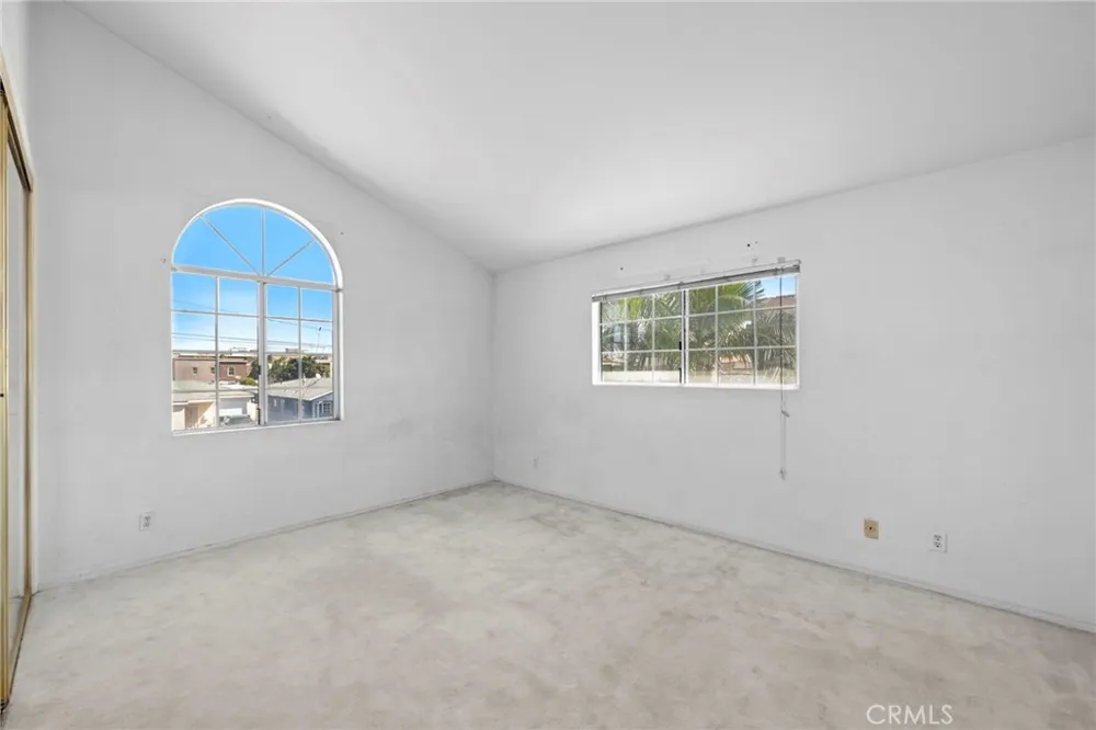 540 E 219th Carson, CA 90745