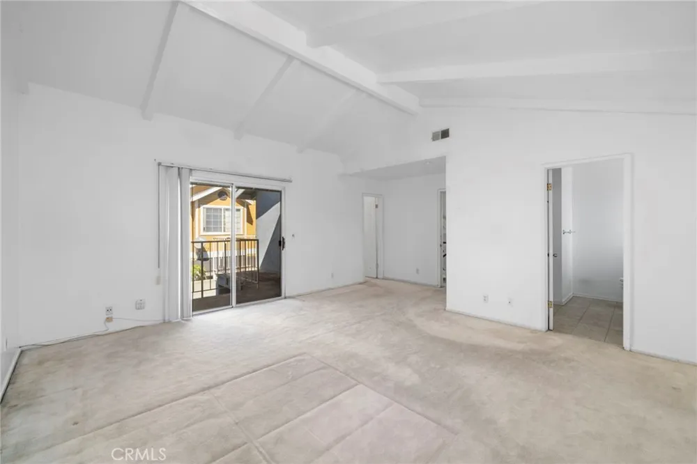 540 E 219th Carson, CA 90745