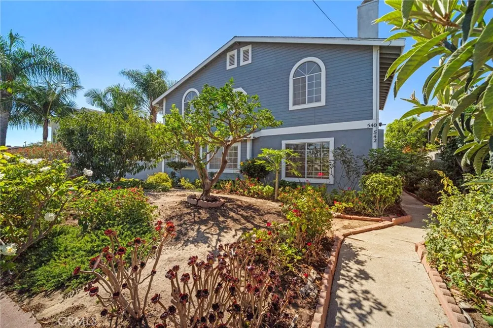 540 E 219th Carson, CA 90745