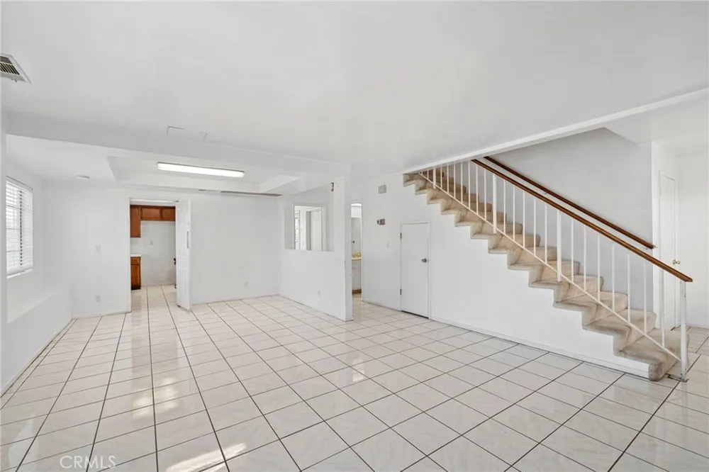 540 E 219th Carson, CA 90745