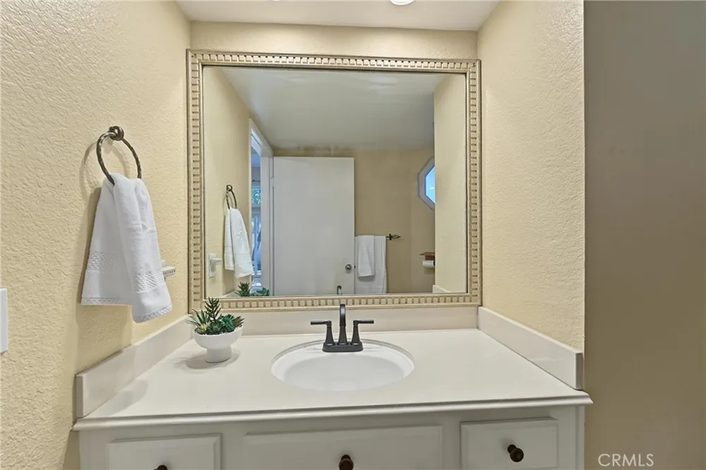 43 Sandalwood #94 Aliso Viejo, CA 92656