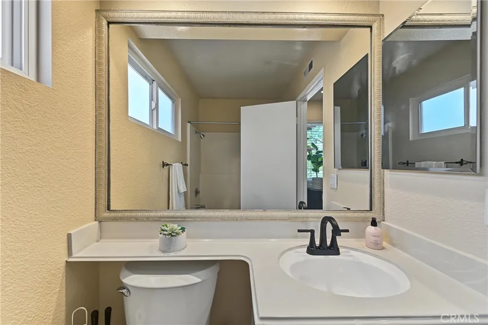 43 Sandalwood #94 Aliso Viejo, CA 92656