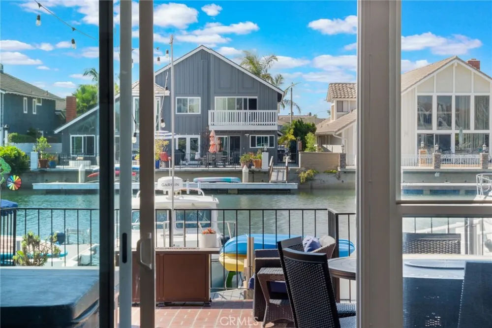 16139 Saint Croix Huntington Beach, CA 92649
