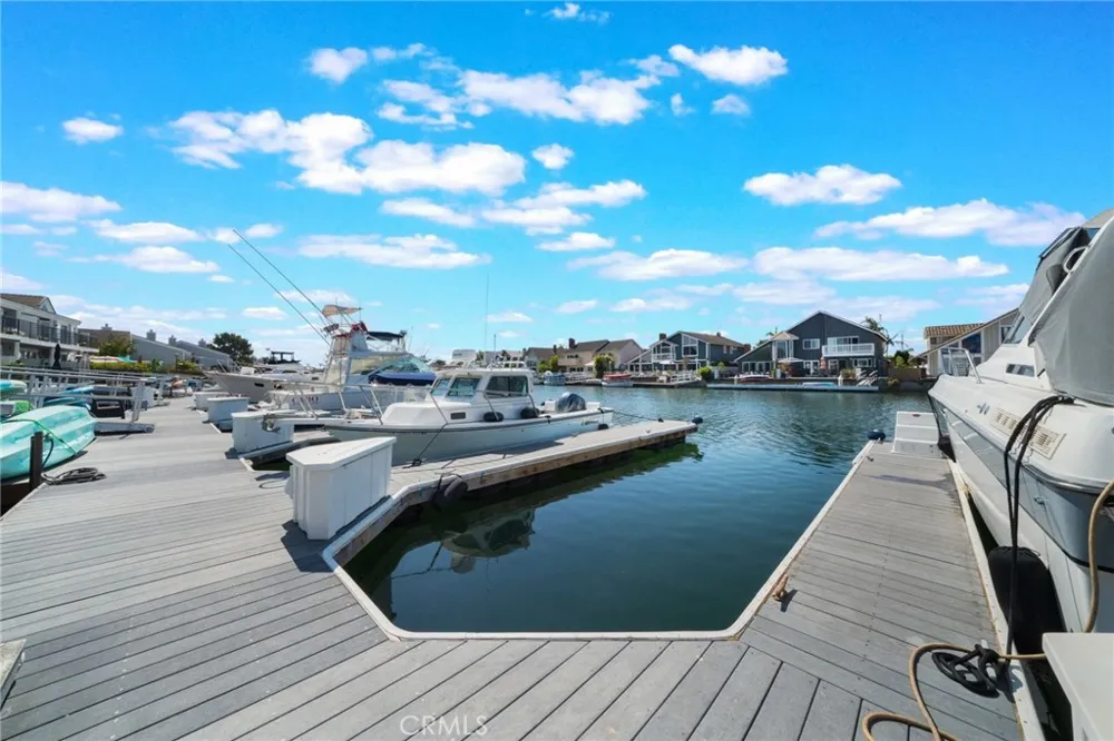 16139 Saint Croix Huntington Beach, CA 92649