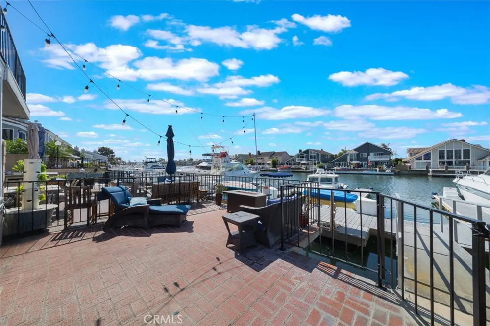 16139 Saint Croix Huntington Beach, CA 92649