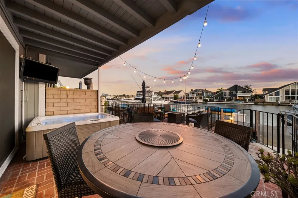 16139 Saint Croix Huntington Beach, CA 92649